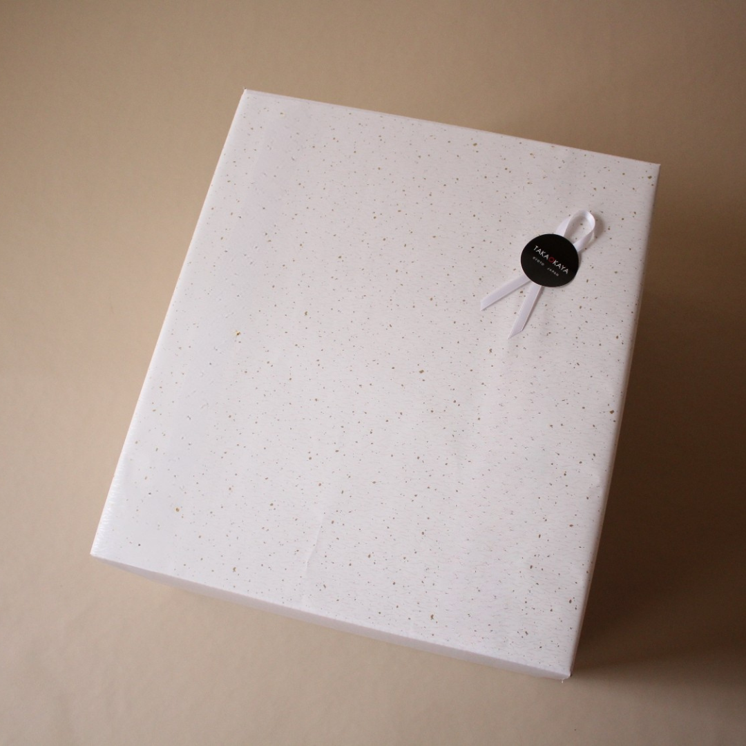 ギフトサービス 包装紙・ホワイト(熨斗紙なし)