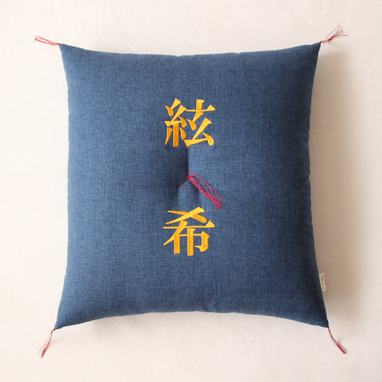 オプション:刺繍 特別なデザイン、サイズなどはお問合せフォームよりご相談ください。