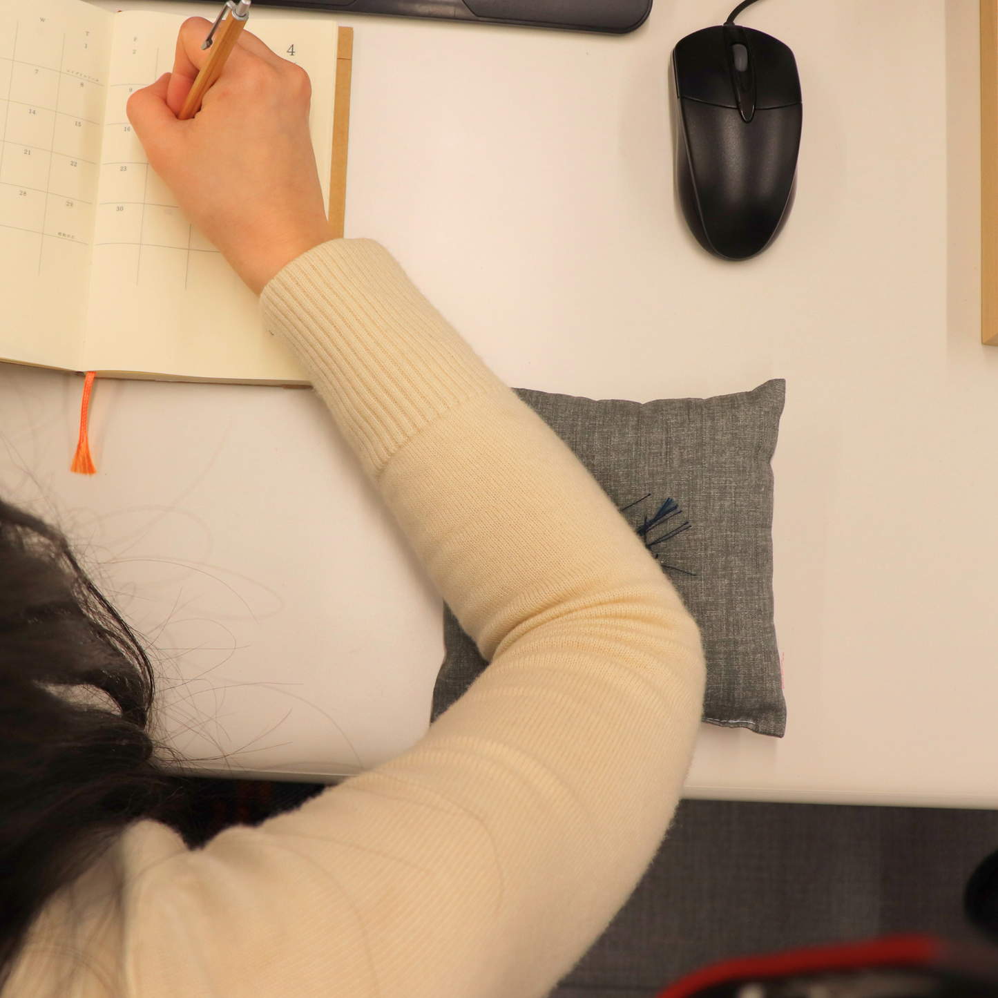 京ざぶミニ ひじにあててもOK。色:紙屋紙