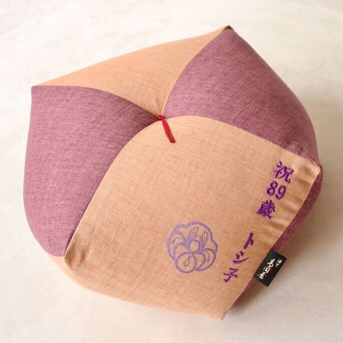 おじゃみ座布団 | 綿生地(S~Lサイズ) 生地:藤紫x里桜 刺繍:縦書き・紫 花個紋:パープル