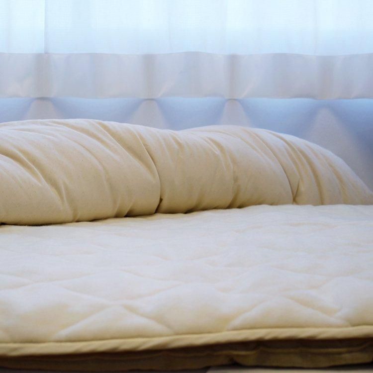 羊毛敷きパッド | メリノウール 底冷えを防ぐ