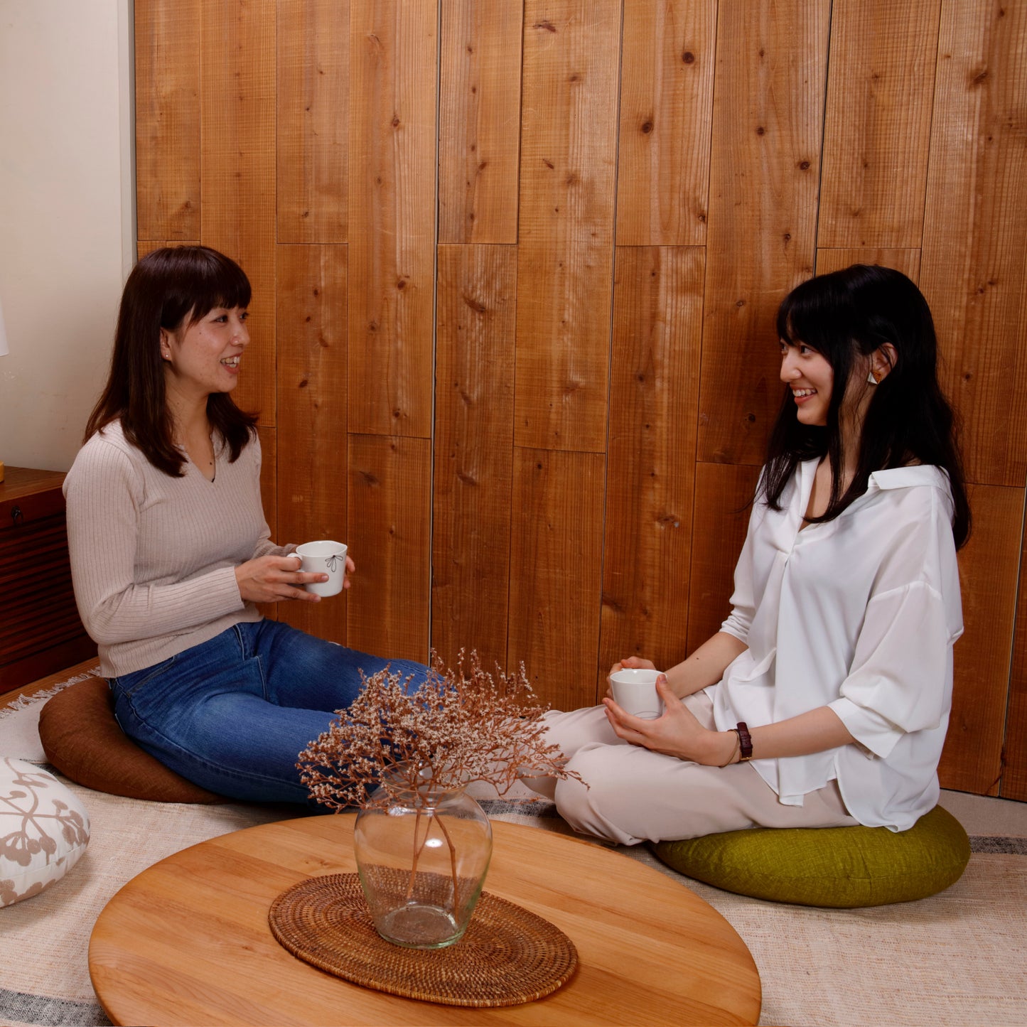 丸座布団 | 綿生地 ワンカラーデザイン 【左】24.黄唐茶【右】42.萌黄