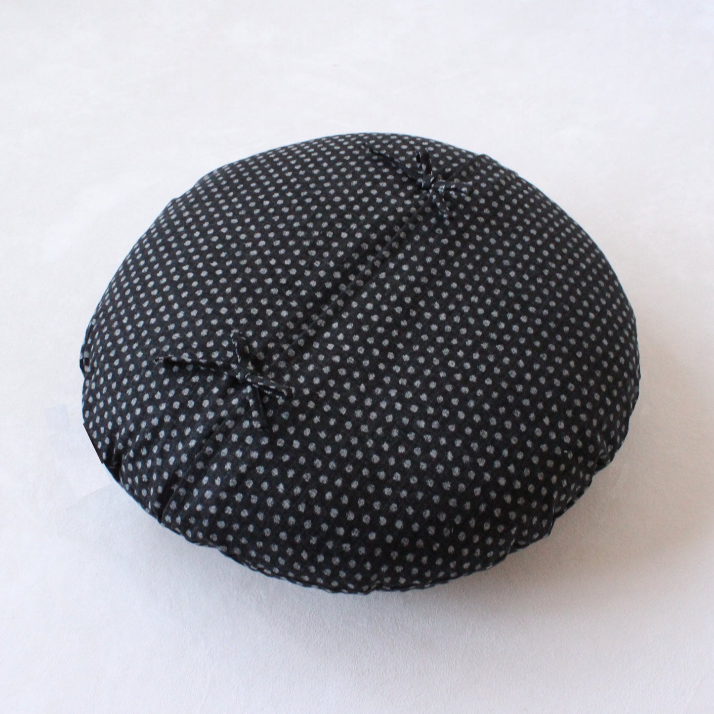 カバー | 丸座布団カバー(綿生地) 被せて、紐でくくる仕様です