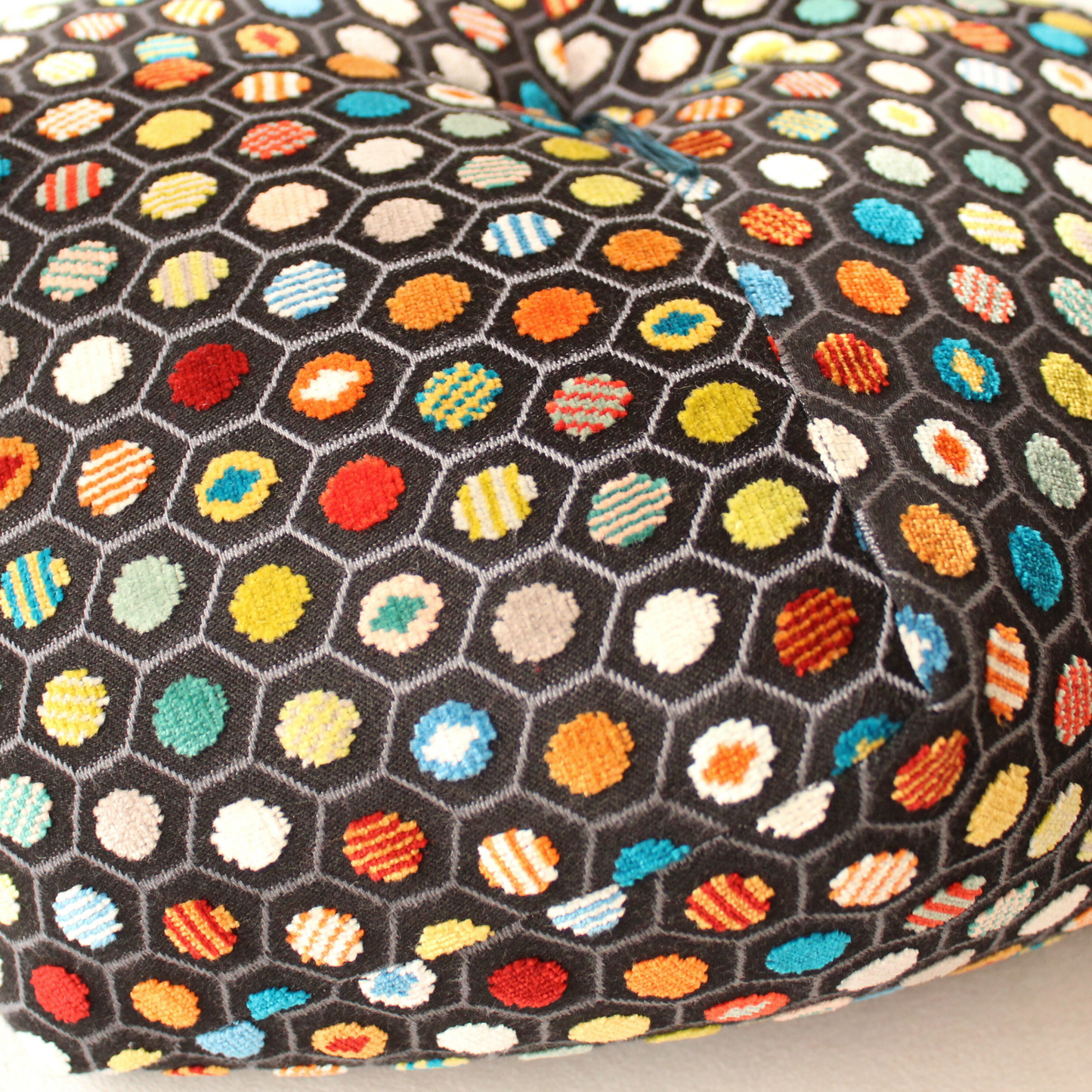 おじゃみ座布団 | irodori collection by Osborne&Little (オズボーンアンドリトル) spots chic