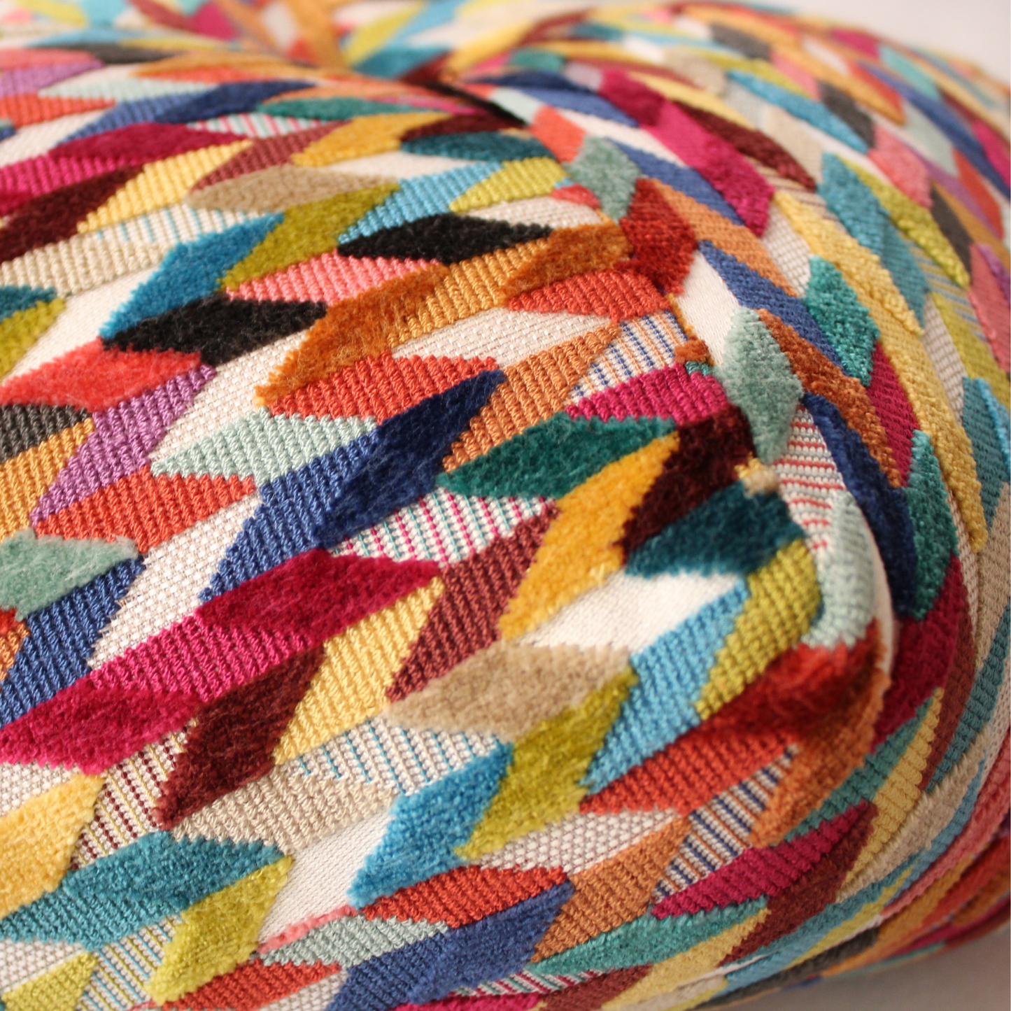 おじゃみ座布団 | irodori collection by Osborne&Little (オズボーンアンドリトル) zig zag pop