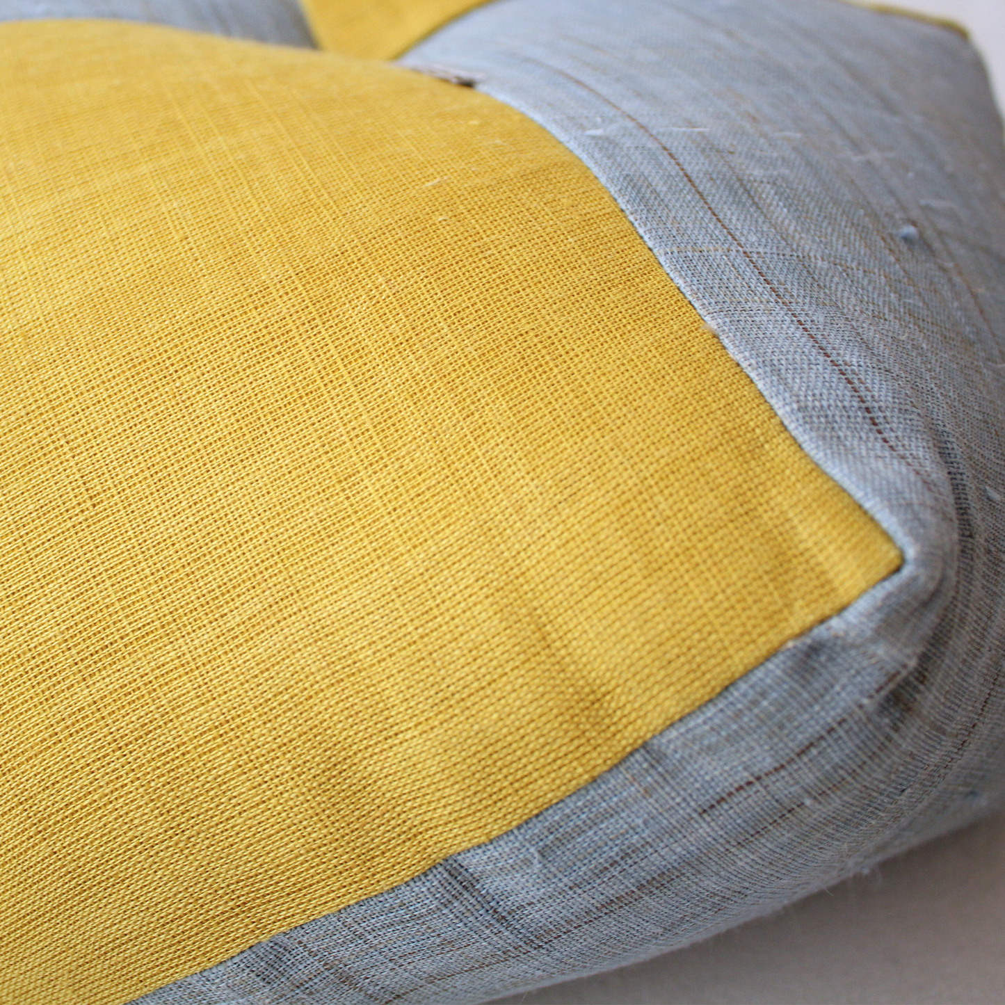 おじゃみ座布団 | 麻生地 005.浅縹 x 009.橘