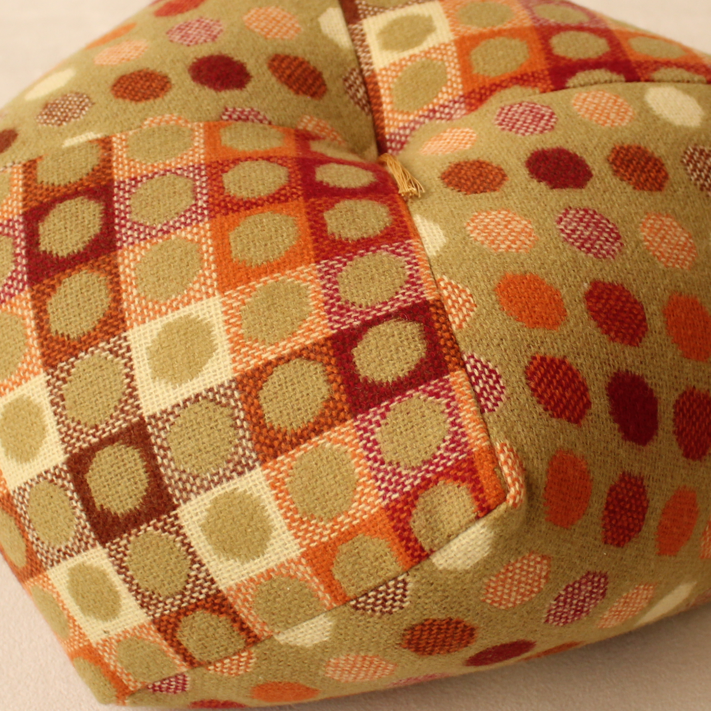 おじゃみ座布団 | ウェールズウール by Melin Tregwynt (メリント レグウィント) オレンジ