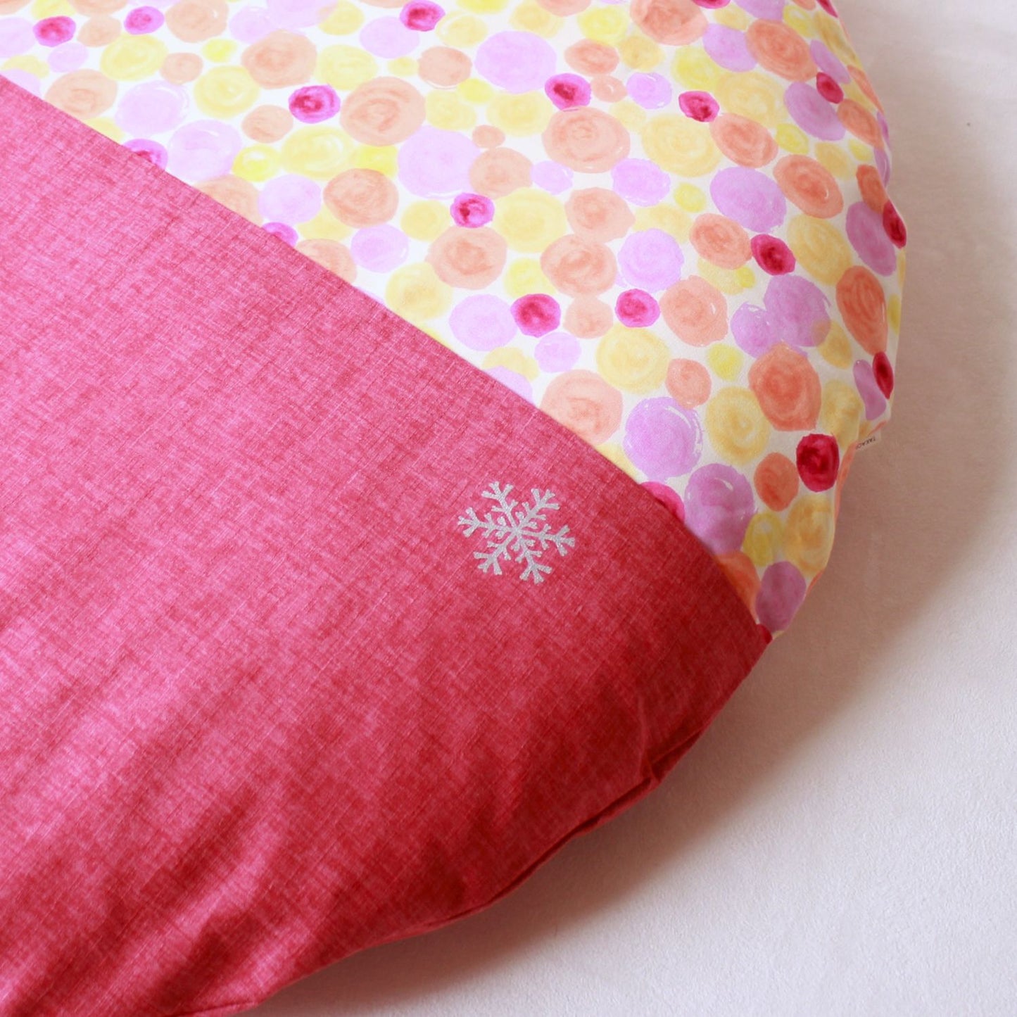 せんべい座布団|わた直入れタイプ 【花個紋:シルバー】ツートンデザイン40.躑躅色xしゃぼんはる