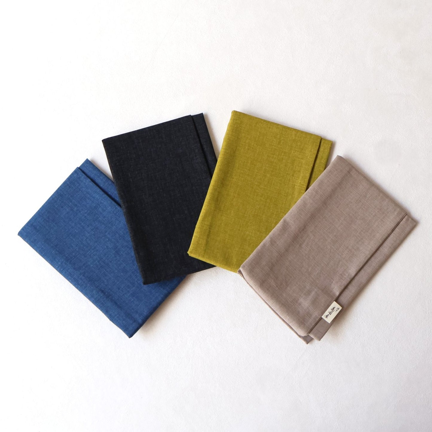 座布団カバー | 綿生地 左から、31.千草、37.御納戸、42.萌黄、46.亜麻色