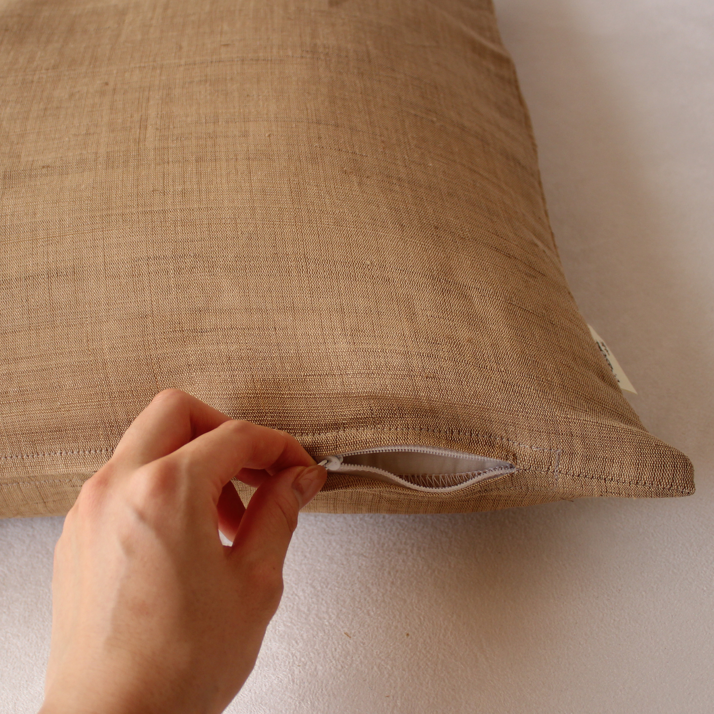 座布団カバー | 麻生地 ファスナータイプです。