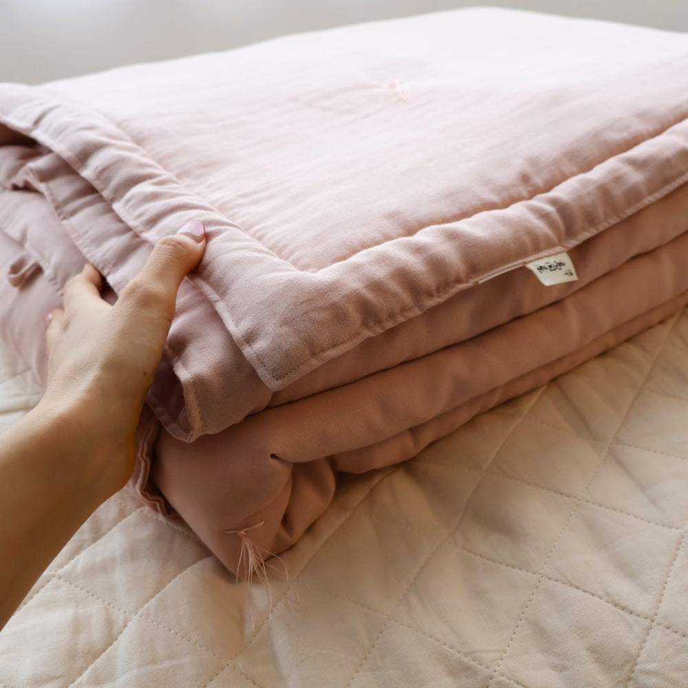 
                      
                        中わた：1kg、生地：山茶花
                      
                    