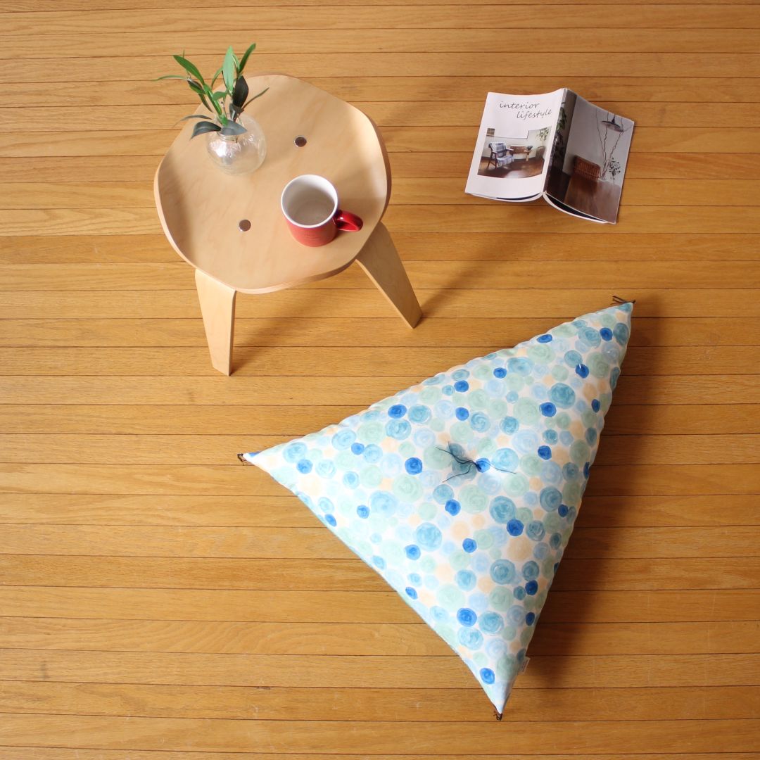 三角座ぶとん | 綿生地 – 洛中高岡屋公式オンラインショップ